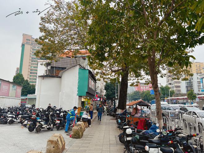 实拍“沙河服装批发市场”就在广州市中心常被大家吐槽CQ9电子 CQ9传奇电子脏乱差(图6)