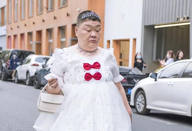CQ9电子 CQ9传奇电子毕业于知名大学服装设计专业抑郁吃药发胖上海十套房假的！