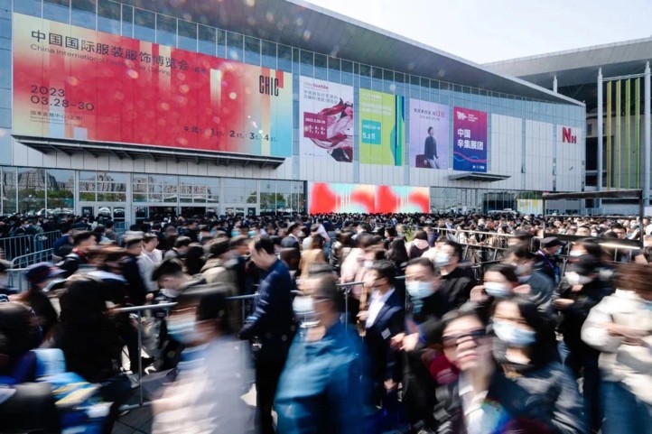 CQ9电子 CQ9传奇电子一切美好终会抵达——衣邦人亮相2023中国国际服装服饰博览会(图2)