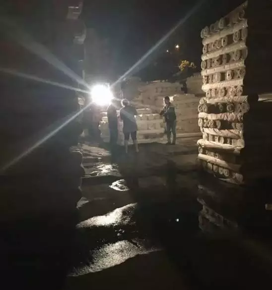 CQ9电子 CQ9传奇电子纺织厂倒班工人的辛酸你们是纺织业的最可爱的人(图2)