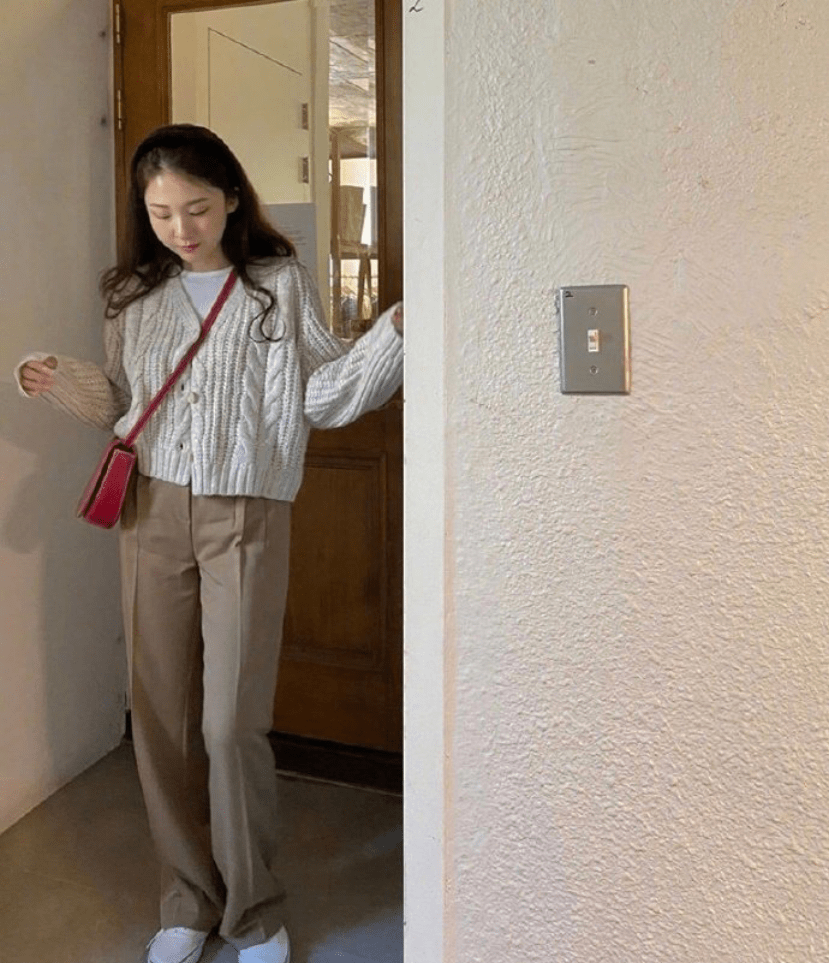 优雅柔和的穿搭一定要看针织衫！曲线的服装设计更容易展现特色CQ9电子 CQ9传奇电子(图14)