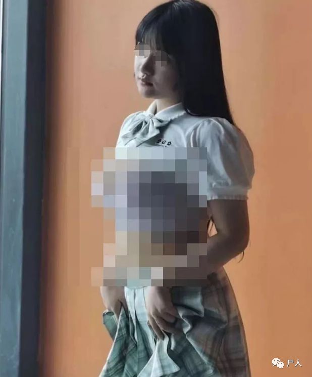 扒衣露胸穿裙抄底！那些漫展上的JK女孩究竟是CQ9电子 CQ9传奇电子不是在搞黄色？(图13)