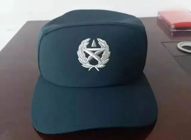 军队文职人员服装帅气亮相！配备全套制式服装！CQ9电子 CQ9传奇电子(图3)