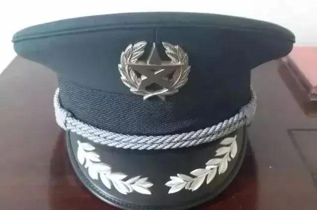 军队文职人员服装帅气亮相！配备全套制式服装！CQ9电子 CQ9传奇电子(图6)