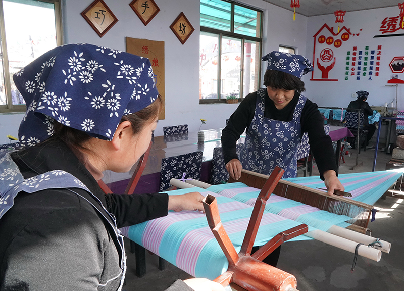 CQ9电子 CQ9传奇电子河北迁安：传统纺织土布 助力乡村振兴(图4)