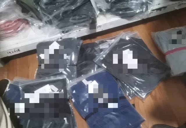 CQ9电子 CQ9传奇电子进货价一堆200元！服装网店被查所谓“大牌”竟全是假的(图7)