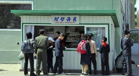 把纺织厂当家的除了国内上世纪工人还有这个国家的CQ9电子 CQ9传奇电子她们(图3)