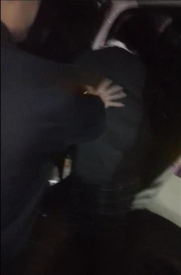 CQ9电子 CQ9传奇电子男子扮女装溜进大学女生宿舍偷衣服校方：他当时戴假发穿短裙已被警方带走(图2)