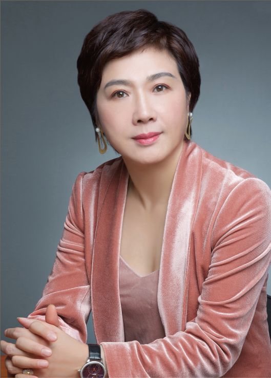 11位服装设计师CQ9电子 CQ9传奇电子上榜！他们用“中国元素”展示深圳设计力量(图5)