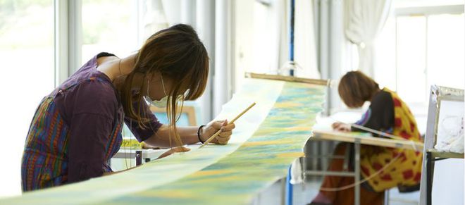 CQ9电子 CQ9传奇电子多摩美术大学的纺织设计专业将传统与现代艺术完美融合