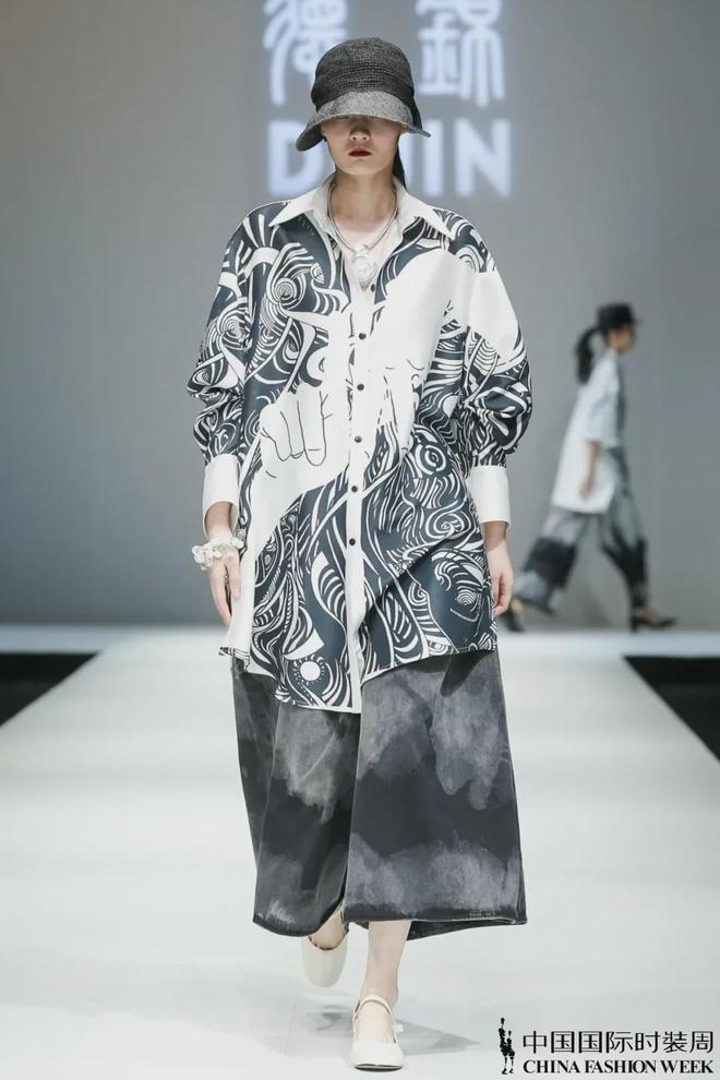 CQ9电子 CQ9传奇电子2020中国纺织服装行业十大时尚引领榜样(图30)