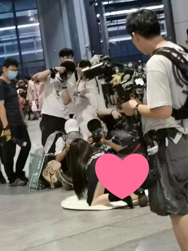 上海漫展不雅动作后续最终还是“CQ9电子 CQ9传奇电子JK”和安全裤承担了所有(图3)
