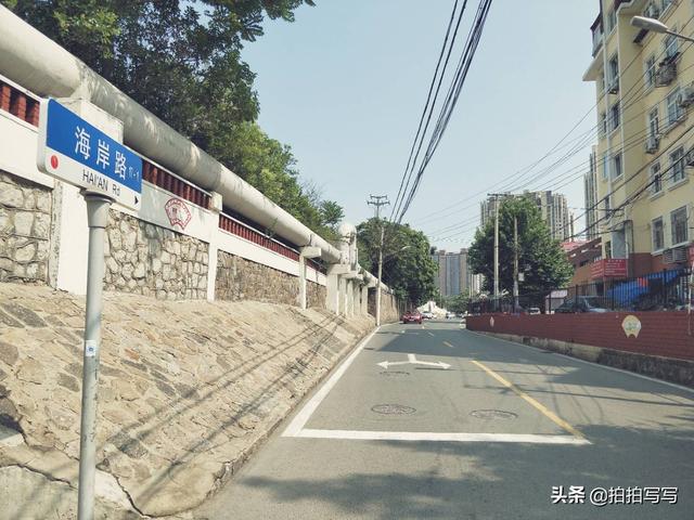 青岛有条路在海滩上曾有两个国CQ9电子 CQ9传奇电子棉厂还有毛巾厂和火车站