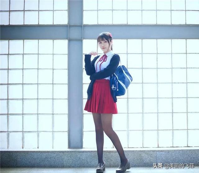 CQ9电子 CQ9传奇电子当在校园穿JK服装搭配黑色时那就是一股校园的清流(图2)