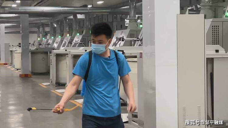 CQ9电子 CQ9传奇电子邹平：魏桥纺织智能化纺织分厂 全力冲刺新春“开门红”(图3)