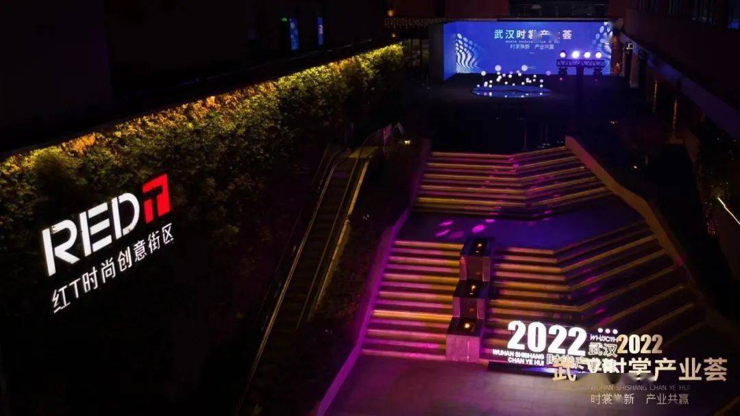 CQ9电子 CQ9传奇电子听说全武汉的时尚潮人昨天都来这了？