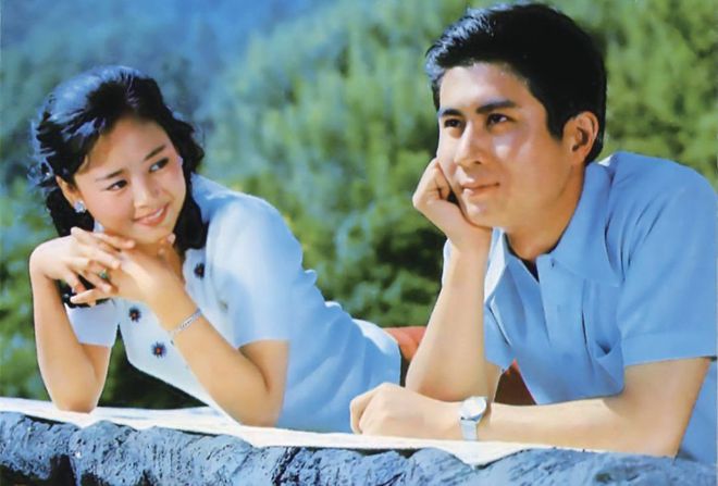 【杂CQ9电子 CQ9传奇电子志精选】创新燎原40年——中国人的云想“衣裳”花想容(图6)