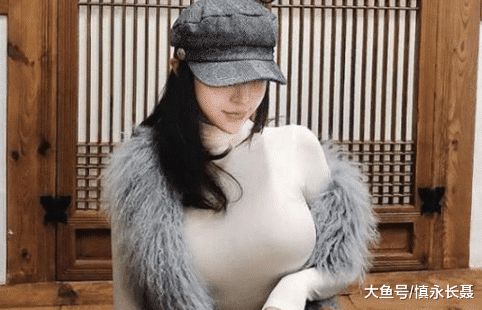 她是最美的时装模特不仅颜值惊艳“腰臀”比例也是令人羡慕CQ9电子 CQ9传奇电子(图2)