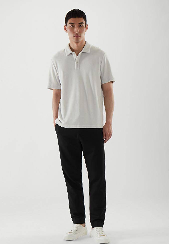 CQ9电子 CQ9传奇电子型男的入夏穿搭衣服种类不求多T恤和POLO衫要备好(图5)