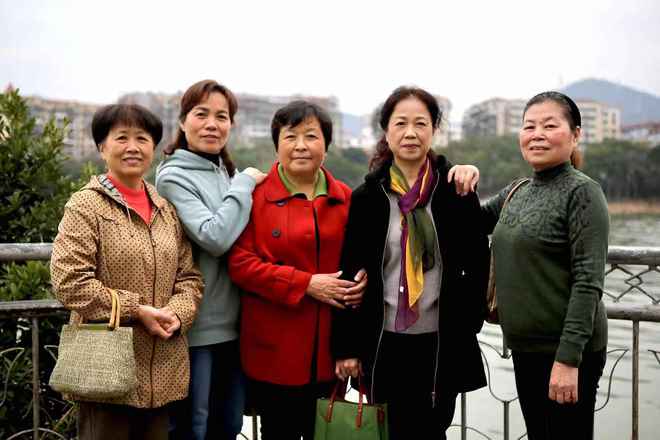 一张老照片她把2CQ9电子 CQ9传奇电子6年最美好的青春留在三明(图4)