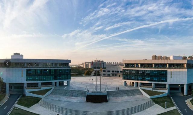 CQ9电子 CQ9传奇电子不得不说：武汉纺织大学怎么样？小小纺织大大学问！(图3)