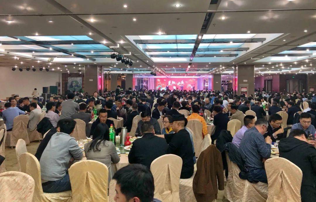CQ9电子 CQ9传奇电子原料、纱线是涨是跌？纺织技术如何逆袭？细品纺织业“金三银四”新品……(图20)