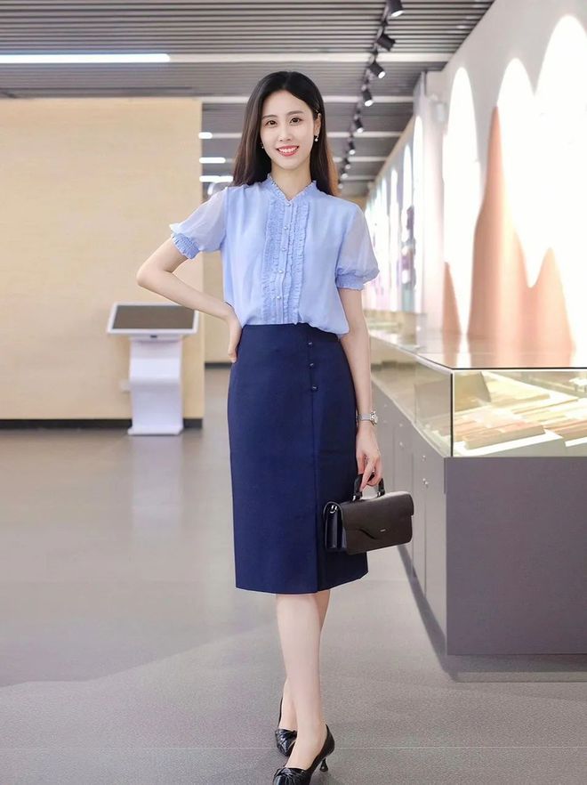 CQ9电子 CQ9传奇电子今年最好看的10件衣服百搭又高级(图10)