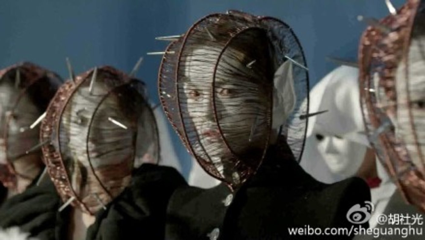 CQ9电子 CQ9传奇电子他就是那个席卷网络的“花棉袄”幕后推手设计师胡社光(图8)
