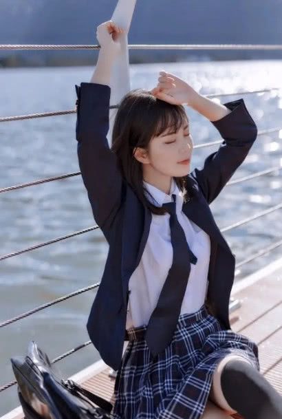 CQ9电子 CQ9传奇电子最近火了“JK制服大赛”图二忍了看到图四真的忍不了！(图3)