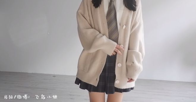 CQ9电子 CQ9传奇电子靠软色情博出位？20分钟赚3000万揭秘JK制服的隐秘与疯狂(图13)