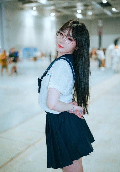 上海漫展JK少女上热搜少女动作是否CQ9电子 CQ9传奇电子雅观成讨论焦点