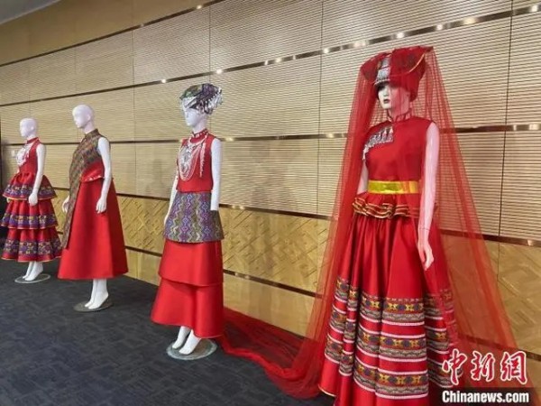 广西南宁挖掘民族服饰设计人才 推出民族服饰品牌CQ9电子 CQ9传奇电子