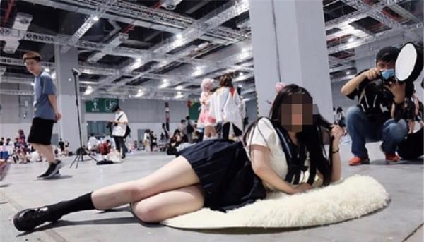 上海漫展不雅JK事件曝光女孩称：站累了而已！最新后续！CQ9电子 CQ9传奇电子(图7)