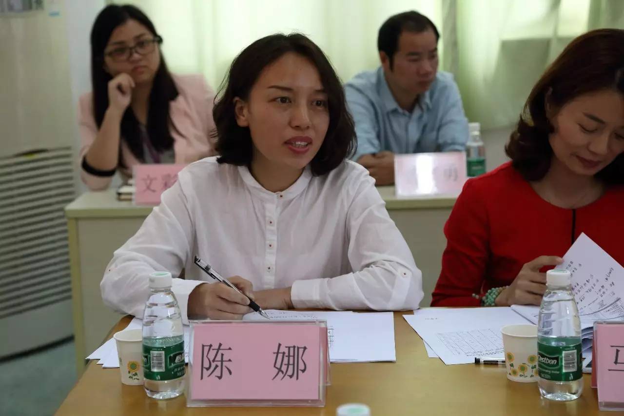 CQ9电子 CQ9传奇电子服装重点专业建设指导委员会成立大会(图5)
