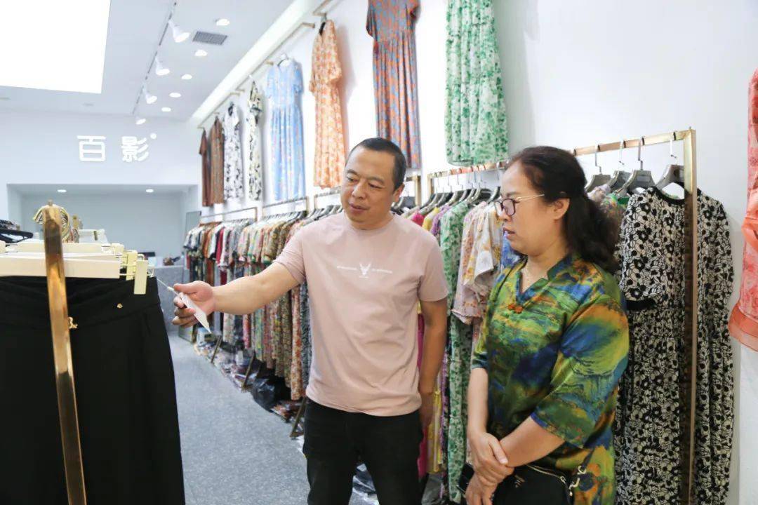 常熟天虹服装城加入“湖北省服装商会副会长单位”CQ9电子 CQ9传奇电子(图2)