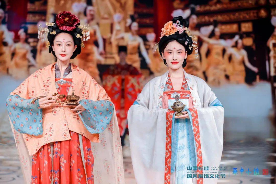何以国风？服装行业聚焦文旅服饰产业高质量CQ9电子 CQ9传奇电子发展(图10)