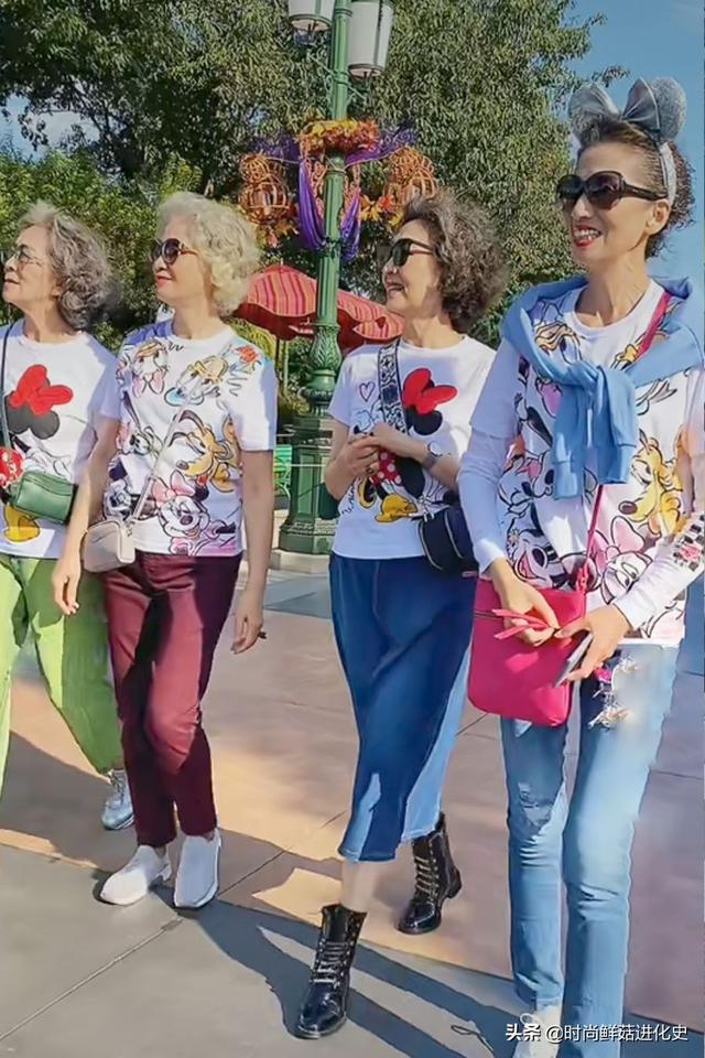 谁说中国大妈不时髦？这群65岁的老年人时尚打扮比年轻人还会穿CQ9电子 CQ9传奇电子(图7)
