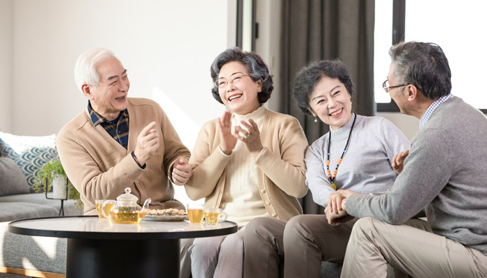 中老年服装十大品牌排行榜 中老年服装品牌排行榜10强CQ9电子 CQ9传奇电子(图3)