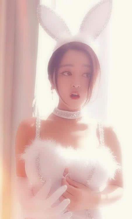 CQ9电子 CQ9传奇电子河南妹子穿兔女郎网友：这套衣服有故事!