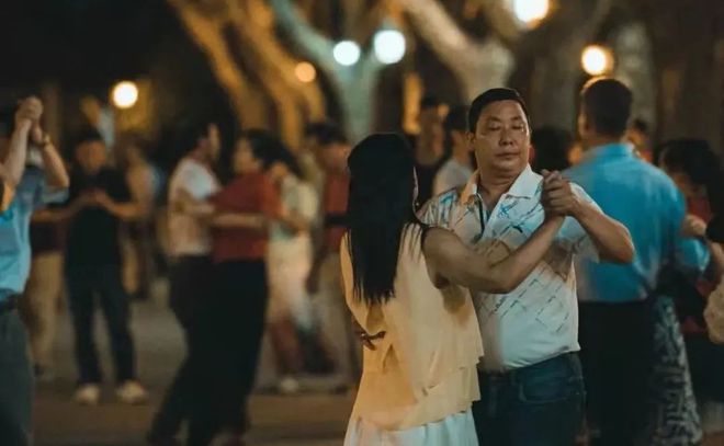 广场舞终于向这届年轻人下手了CQ9电子 CQ9传奇电子(图15)