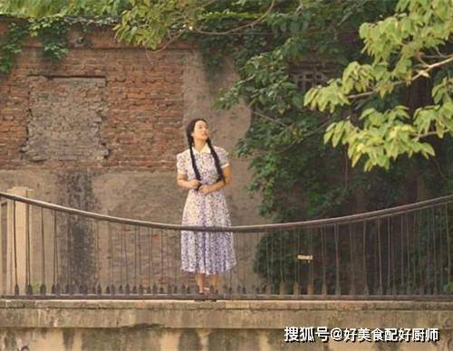 CQ9电子 CQ9传奇电子“中山装”、“列宁装”、再到“布拉吉”看50年代的服饰文化(图7)