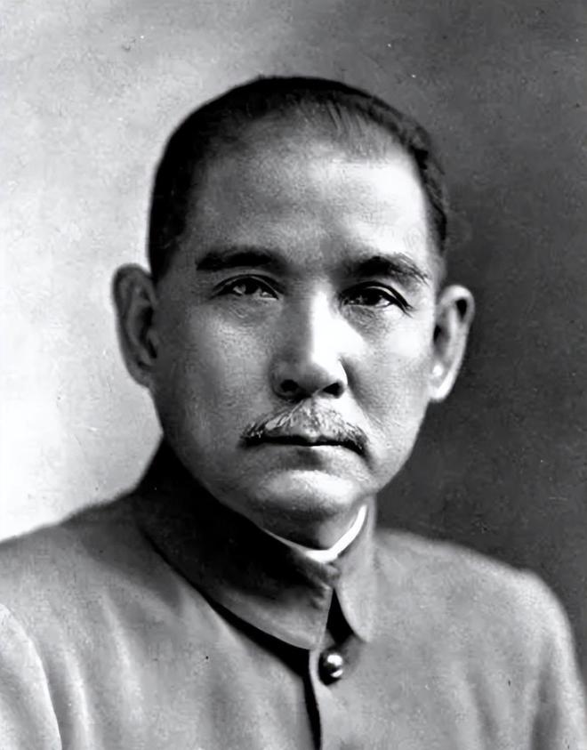 曾风靡全国的中山装在短短几年间销声匿迹期间发生CQ9电子 CQ9传奇电子了什么事？(图4)