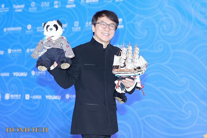 CQ9电子 CQ9传奇电子所有人都爱穿的“中山装”(图4)