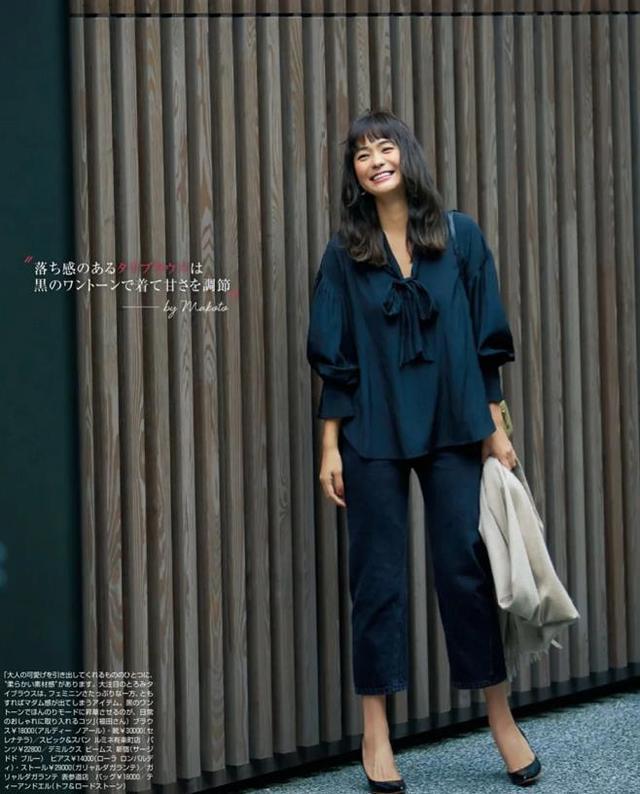 上了年CQ9电子 CQ9传奇电子纪的中老年女人怎么穿黑色才不显老又时髦？(图4)