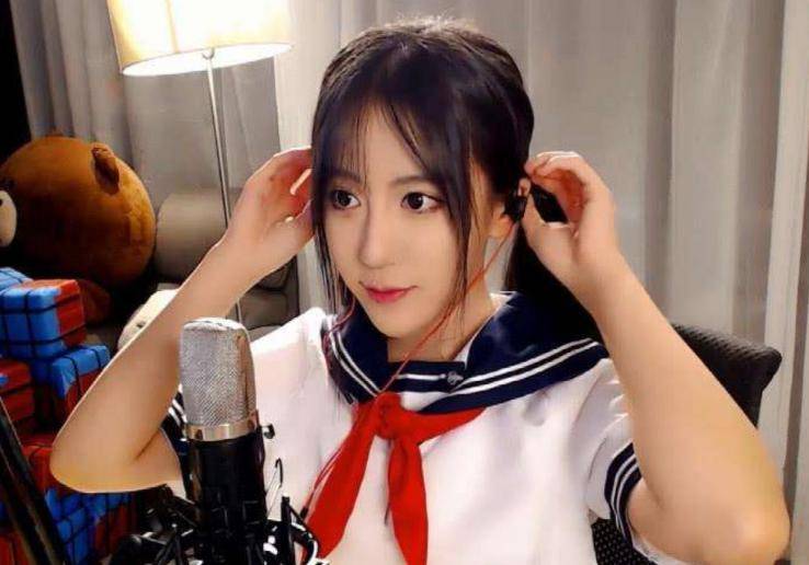 呆妹儿5套最成功的Cos旗袍装颠覆形象学生装让CQ9电子 CQ9传奇电子人想起初恋(图6)