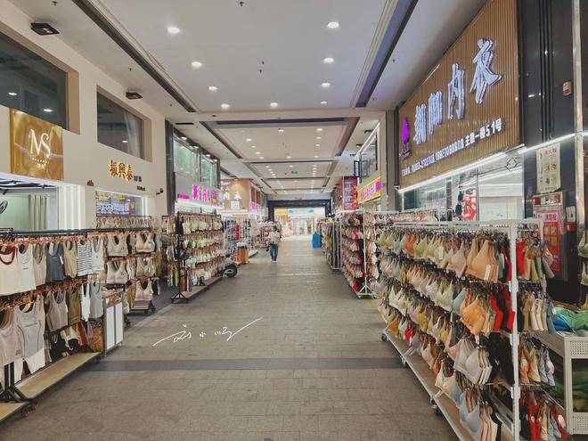 中国·普宁国际服装城：粤东最大的服装批发市场果然名不虚传！CQ9电子 CQ9传奇电子(图3)