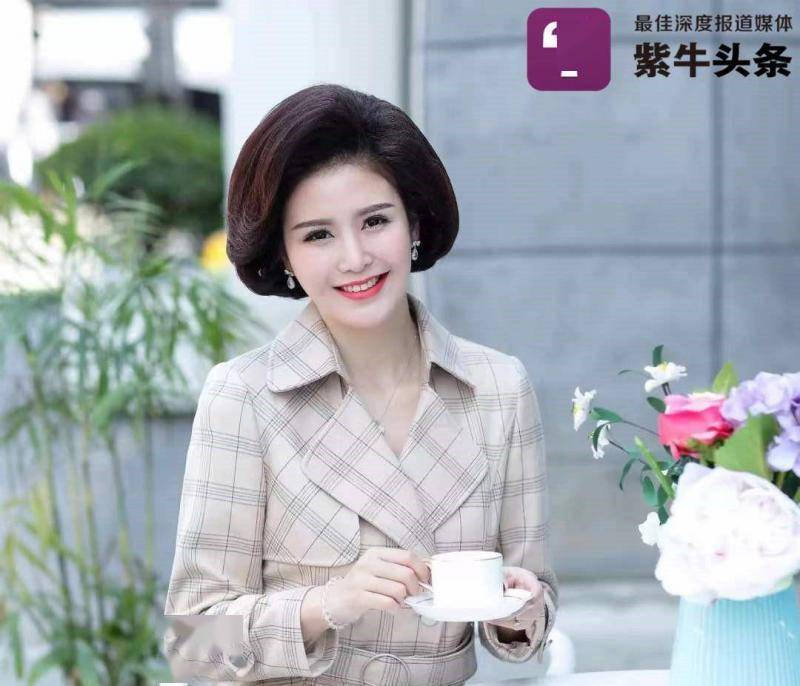 29岁姑娘做了11年中老年模特网友：这么漂亮的“阿姨”原来CQ9电子 CQ9传奇电子是姐姐