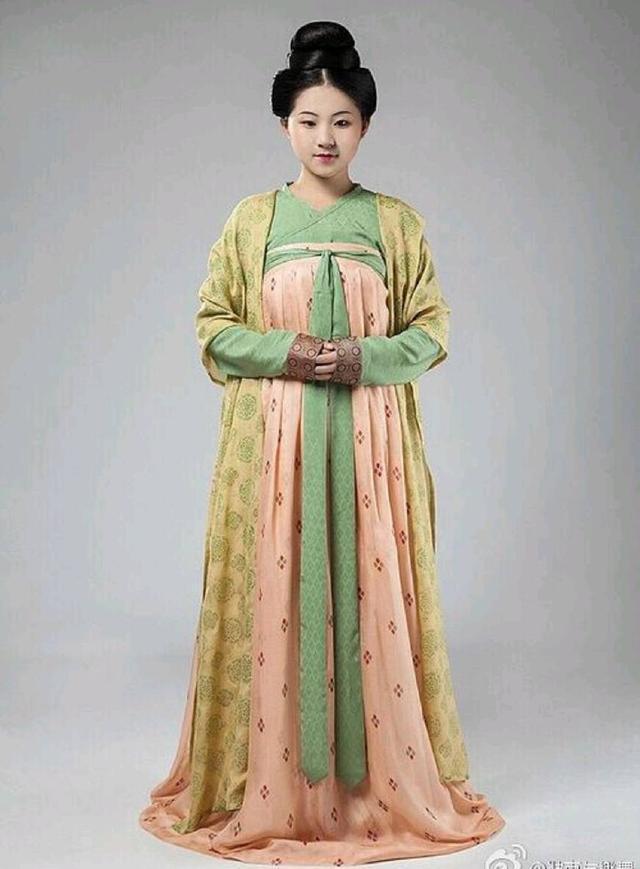 CQ9电子 CQ9传奇电子汉唐宋明四朝汉服背后蕴含不同中华气派古华清正你喜欢哪个
