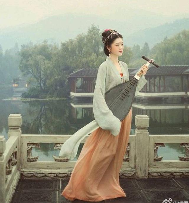 CQ9电子 CQ9传奇电子汉唐宋明四朝汉服背后蕴含不同中华气派古华清正你喜欢哪个(图4)