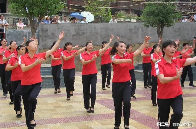 CQ9电子 CQ9传奇电子广场舞或不是想跳就能跳医生提醒：得了这些病的人千万要注意(图4)